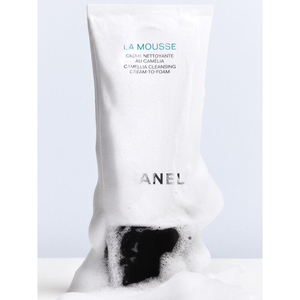 $70 New Chanel LA MOUSSE
Camellia Cleansing Cream-to-Foam